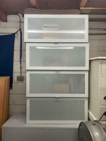 4x keukenkast IKEA FAKTUM/METOD melkglas bovenkast kastjes - afbeelding 2 4x keukenkast IKEA FAKTUM/METOD melkglas bovenkast kastjes - afbeelding 2