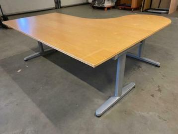 Instelbaar Ikea Galant hoekbureau 160x150/80xH62-82 cm, 5 st - afbeelding 15 Instelbaar Ikea Galant hoekbureau 160x150/80xH62-82 cm, 5 st - afbeelding 15