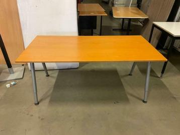Ikea Galant - Instelbaar bureau met schroef 160x80xH62-82 cm - afbeelding 1 Ikea Galant - Instelbaar bureau met schroef 160x80xH62-82 cm - afbeelding 1