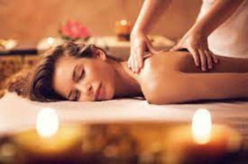 *FULL BODY MASSAGE* *FULL BODY MASSAGE*