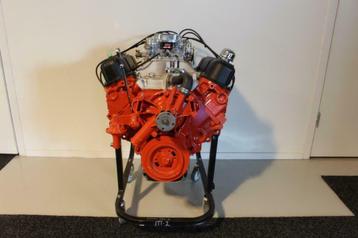 Mopar Chrysler 340 motor gereviseerd en getuned 350PK 