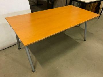 Ikea Galant - Instelbaar bureau met schroef 160x80xH62-82 cm - afbeelding 2 Ikea Galant - Instelbaar bureau met schroef 160x80xH62-82 cm - afbeelding 2