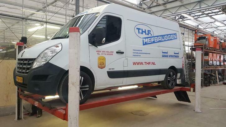 Gespecialiseerd in gebruikte hefbruggen en werkplaatsapparatuur THF Hefbruggen