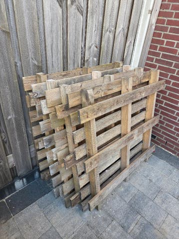 4 pallets