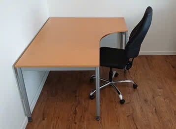 IKEA Hoekbureau 160x120 cm - Ruim en Praktisch