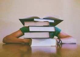 Gezocht studieboeken 1e jaars Psychologie UvA