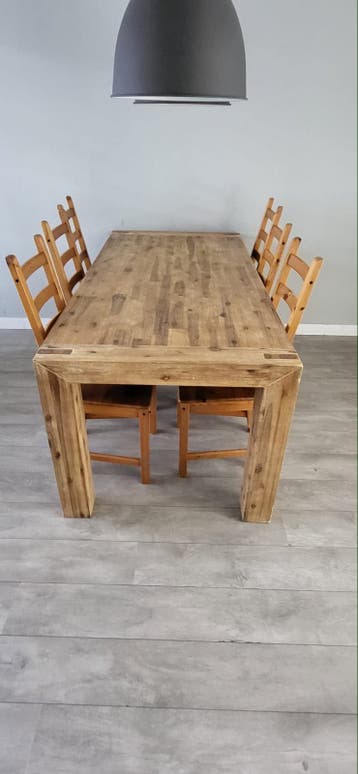 Gratis Houten Eettafel - 190x90 cm