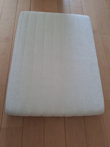 kindermatras 65 x 90, gratis af te halen