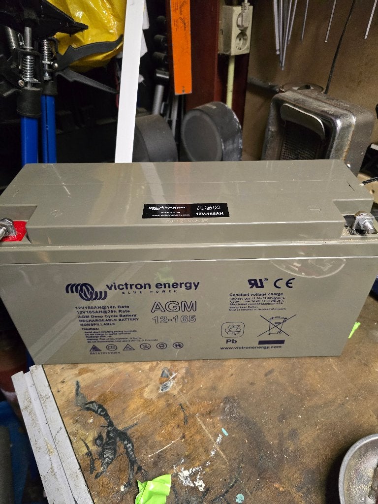 Victron AGM accu 12-165 Ah