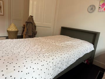 2 Kinderbedjes 180x90 met opbergbakken - Gratis af te halen