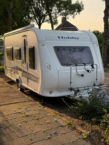 Hobby De Luxe 460 LU