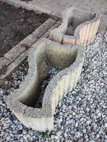 betonnen visvorm bloembakken