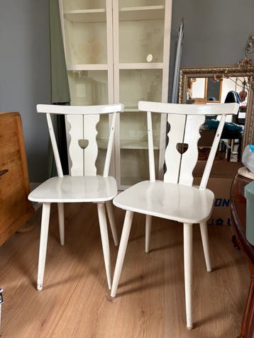 Leuke witte stoeltjes