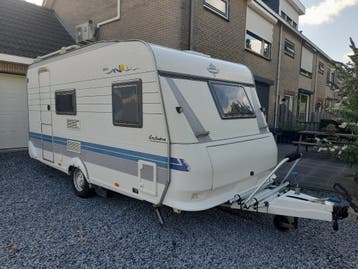 Hobby 440 ufe met fransbed (bj 2001)