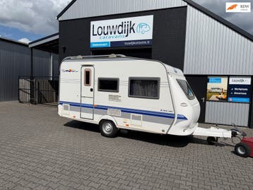 HOBBY De Luxe 400 SF ’05 (Mover, Vastbed)