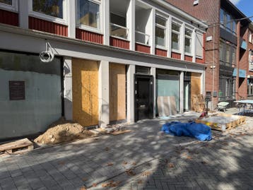 Gratis Aluminium Puien met Enkel en Dubbel Glas