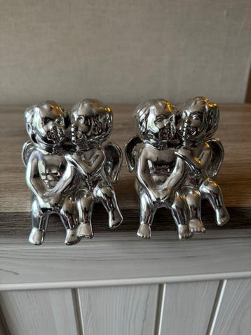 Set van 2 zilverkleurige engeltjes decoratie