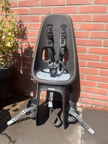 Thule Yepp Nexxt Maxi Achterzitje met magneetstrip