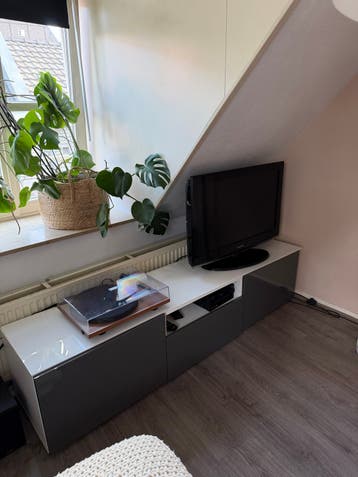 Strak TV-meubel met opberglades - Modern design