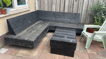 Gratis op te halen: Stevige lounge set met kussens in Berlic