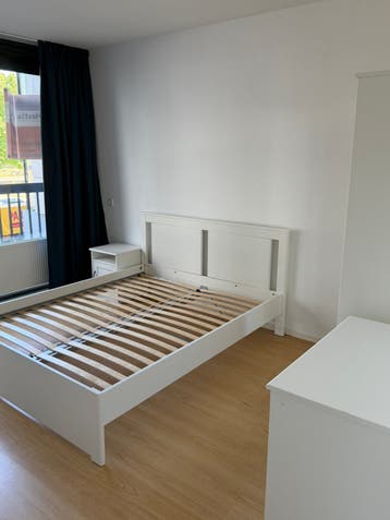 Complete slaapkamer | Bed, (lade)kast, bureau, matras