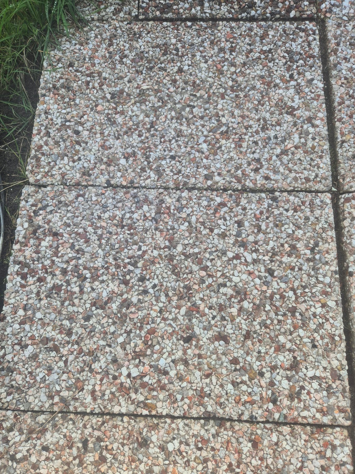 gratis 15 stuks grindtegels 60 40 wit/rood