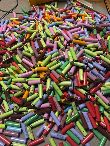 Grote partij 18650 Li-ion batterijen (diverse kleuren)