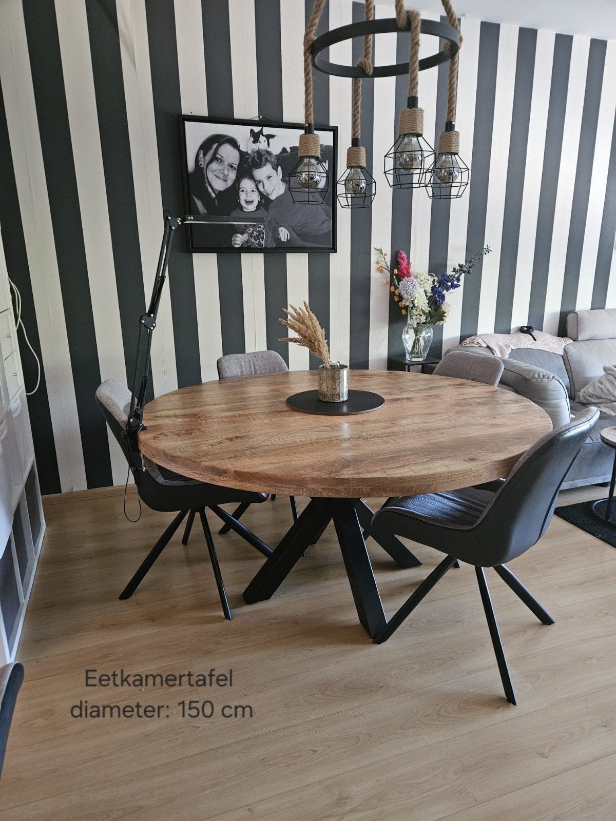Ronde eettafel van mangohout, diameter 150 cm