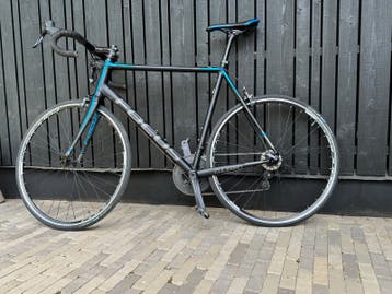 FOCUS racefiets (nagenoeg) NIEUW