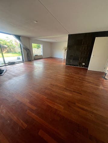 Eiken Houten vloer ruim 64 m2 - Gratis ophalen