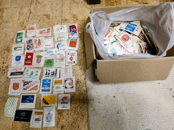 1,6 kilo suikerzakjes (gevuld) (gratis af te halen)