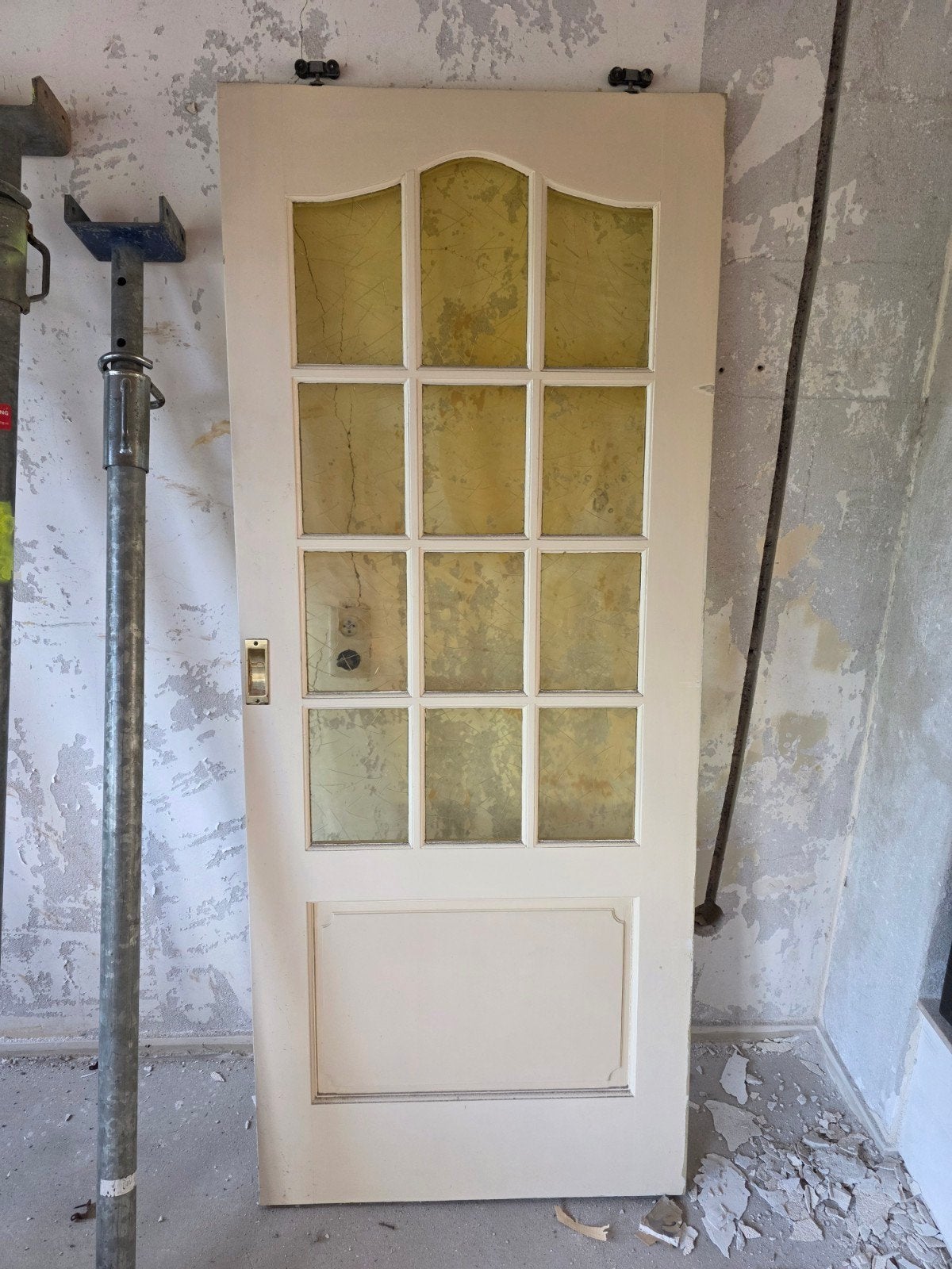 Vintage binnendeur met glaspanelen