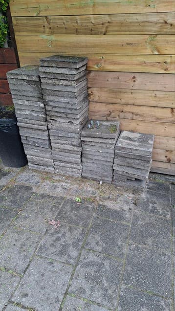 Gebruikte betonnen terrastegels - 30x30 cm