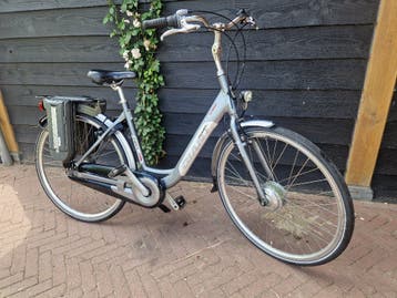 Elektrische dames fiets, perfecte staat.