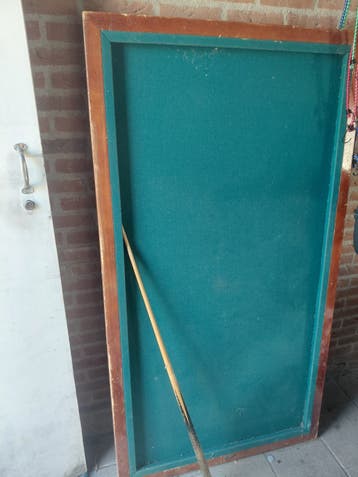 pooltafel gratis met keu zonder ballen