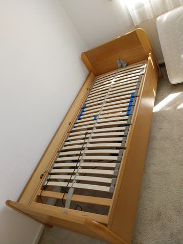 Bed ombouw met elektrische bodem
