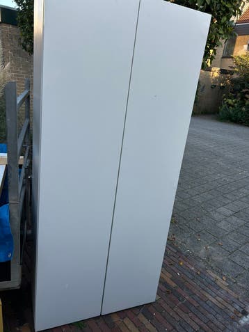Ikea kast met planken