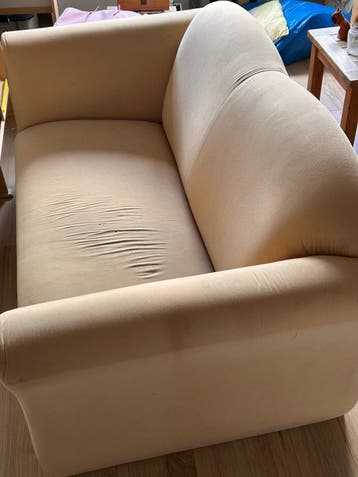Comfortabele tweepersoonsbank - Crèmekleurig
