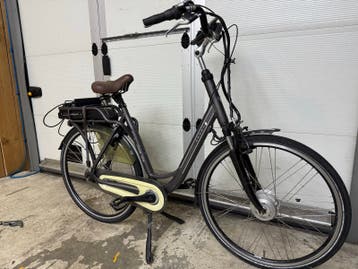 Elektrische fiets voor de handige Harry (defect, met lader)