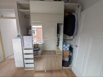 IKEA PAX kast met spiegel schuifdeuren, lades en hangruimte