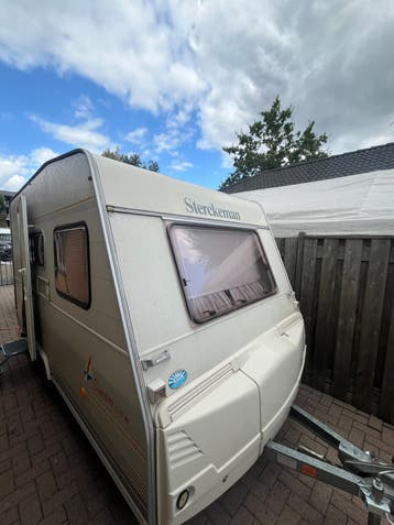 Leuke nette sterckeman MTM750kg met stapelbed kenteken vrij