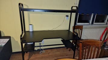 Gratis bureau - nog in goede staat