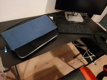 COMHOMA Hoekbureau 120 cm met Plank, USB & Stopcontact
