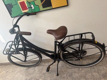 Cortina U4 Transportfiets - Zwart, met voor- en achterdrager
