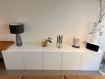 Dressoir 5 kasten + werkblad. Gratis af te halen, voor 16-11