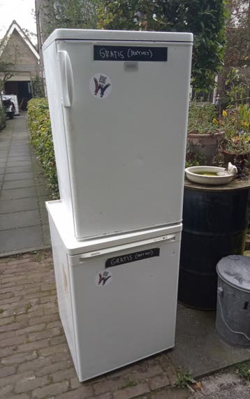 Koelkast en vriezer, gratis af te halen