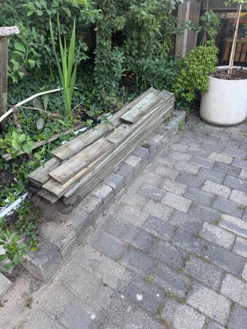 terras stenen ( gratis af te halen )