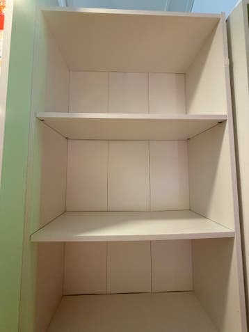 2x IKEA Gersby kasten met planken - Gebruikt
