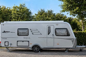 Ruime en luxe caravan