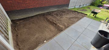 Gratis zwartzand op te halen. 1-2 kuub